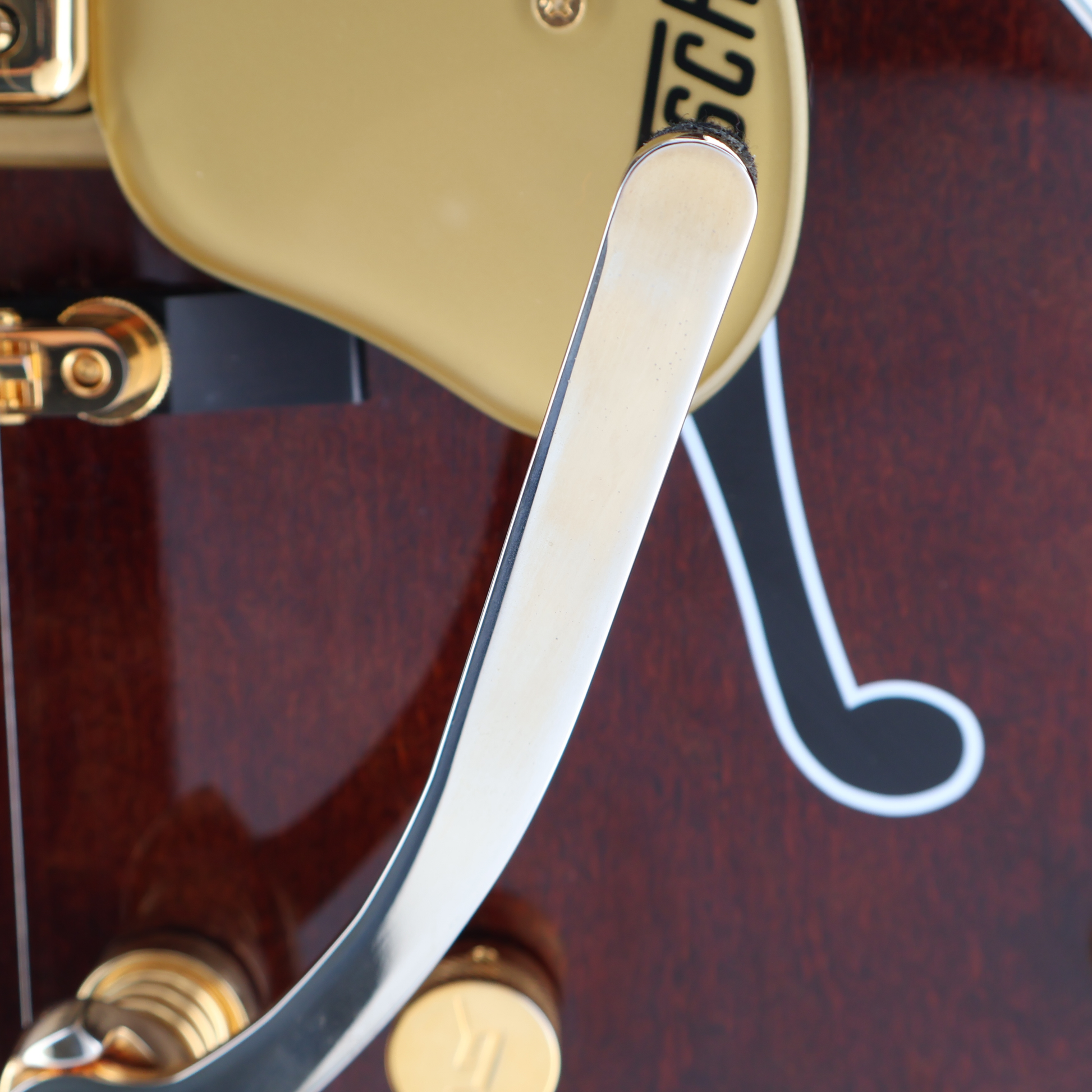 Gretsch G6122TG Players Edition Country Gentleman Hollow Body with String-Thru Bigsby and Gold Hardware, Ebony Fingerboard, Walnut Stain (T3) (83304)