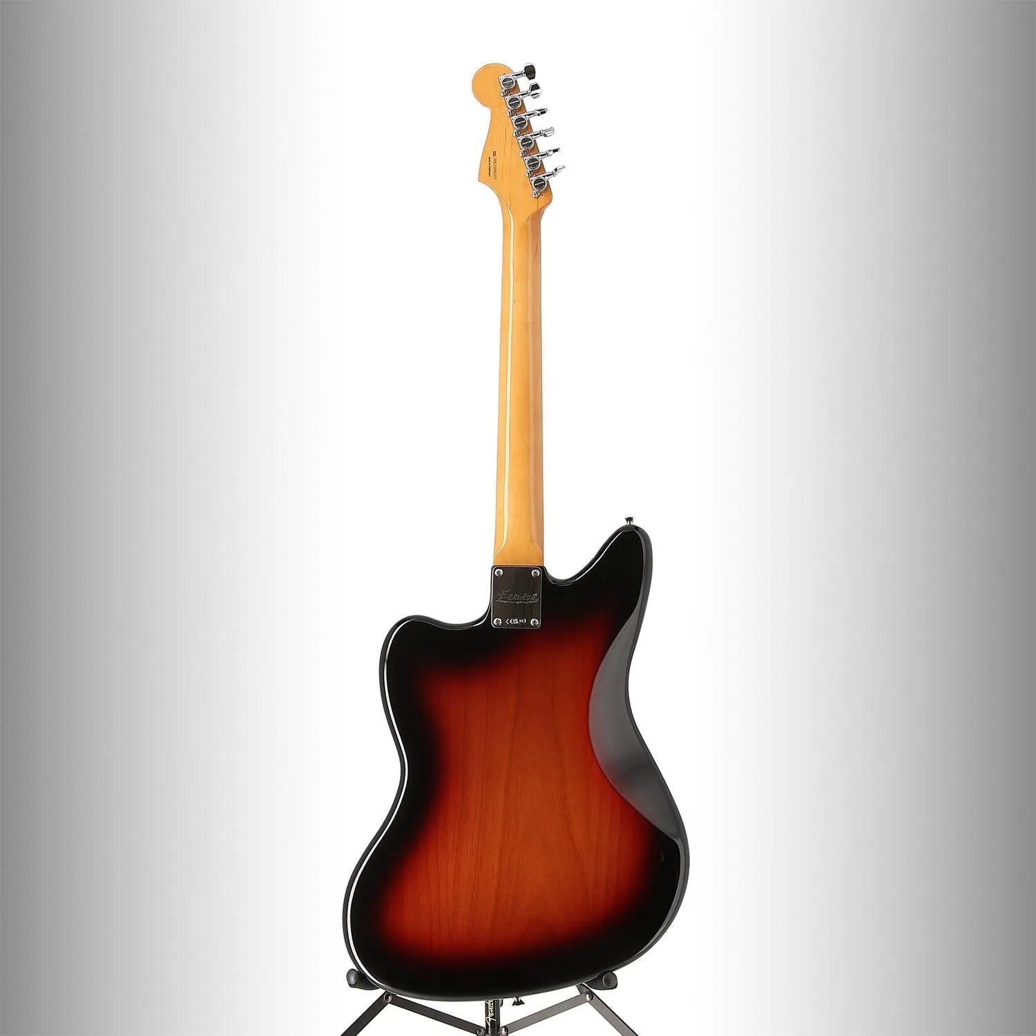 Kurt Cobain Jaguar, Rosewood Fingerboard, 3-Color Sunburst (Z12) (46355)