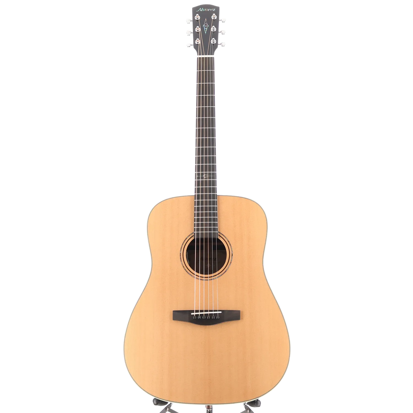 Laureate 70 Dreadnought A/E with AAAA Spruce Top, Rosewood Back and Sides, Mahogany Neck, and Ebony Fingerboard - Natural (RC2) (09017)