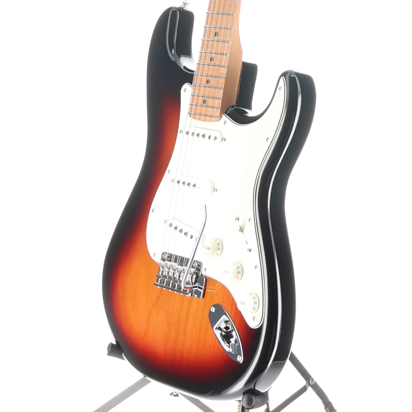 Limited Edition Player Stratocaster with Roasted Maple Neck, Maple Fingerboard, 3-Color Sunburst (SR) (23897)