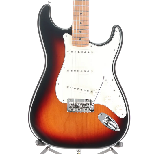 Limited Edition Player Stratocaster with Roasted Maple Neck, Maple Fingerboard, 3-Color Sunburst (SR) (23897)