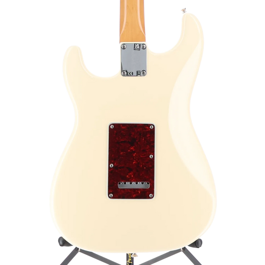 Limited Edition Vintera '60s Stratocaster, Pau Ferro Fingerboard, Olympic White (W6) (07825)