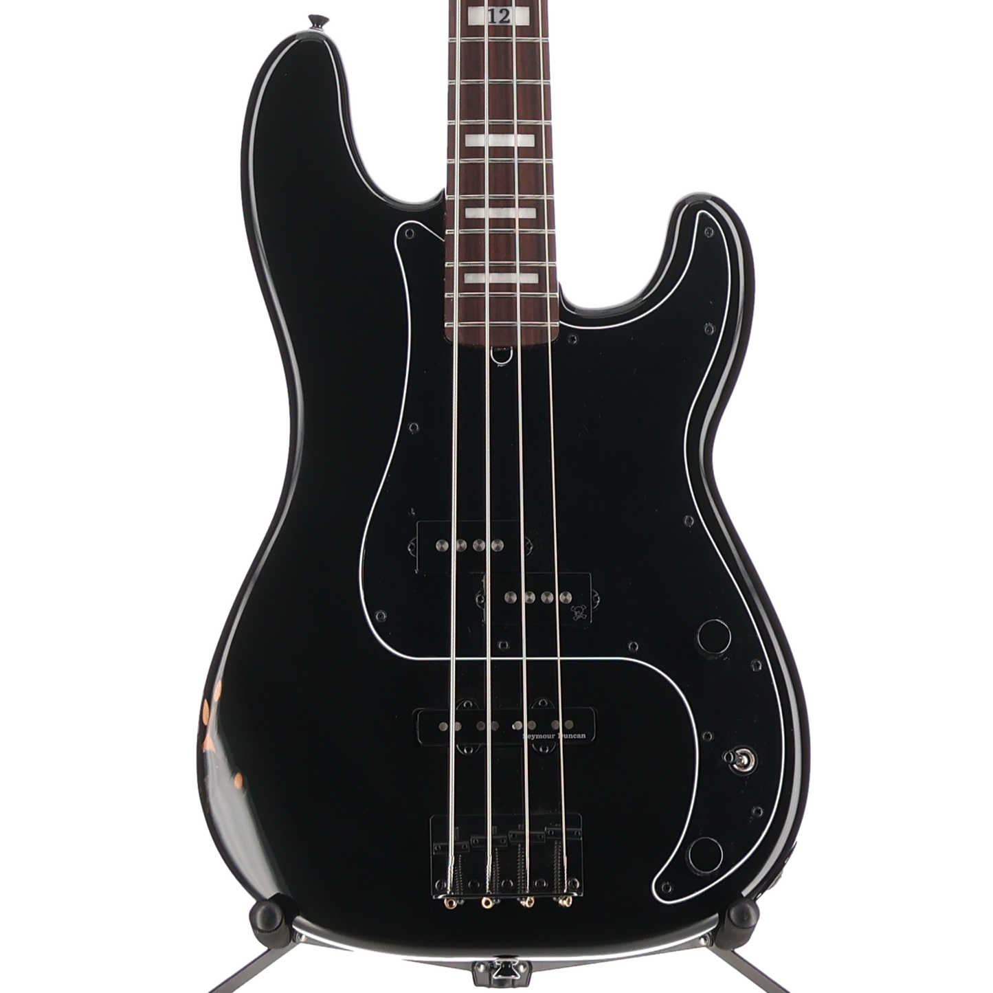 Fender Duff McKagan Deluxe Precision Bass, Rosewood Fingerboard, Black (P1) (00304)