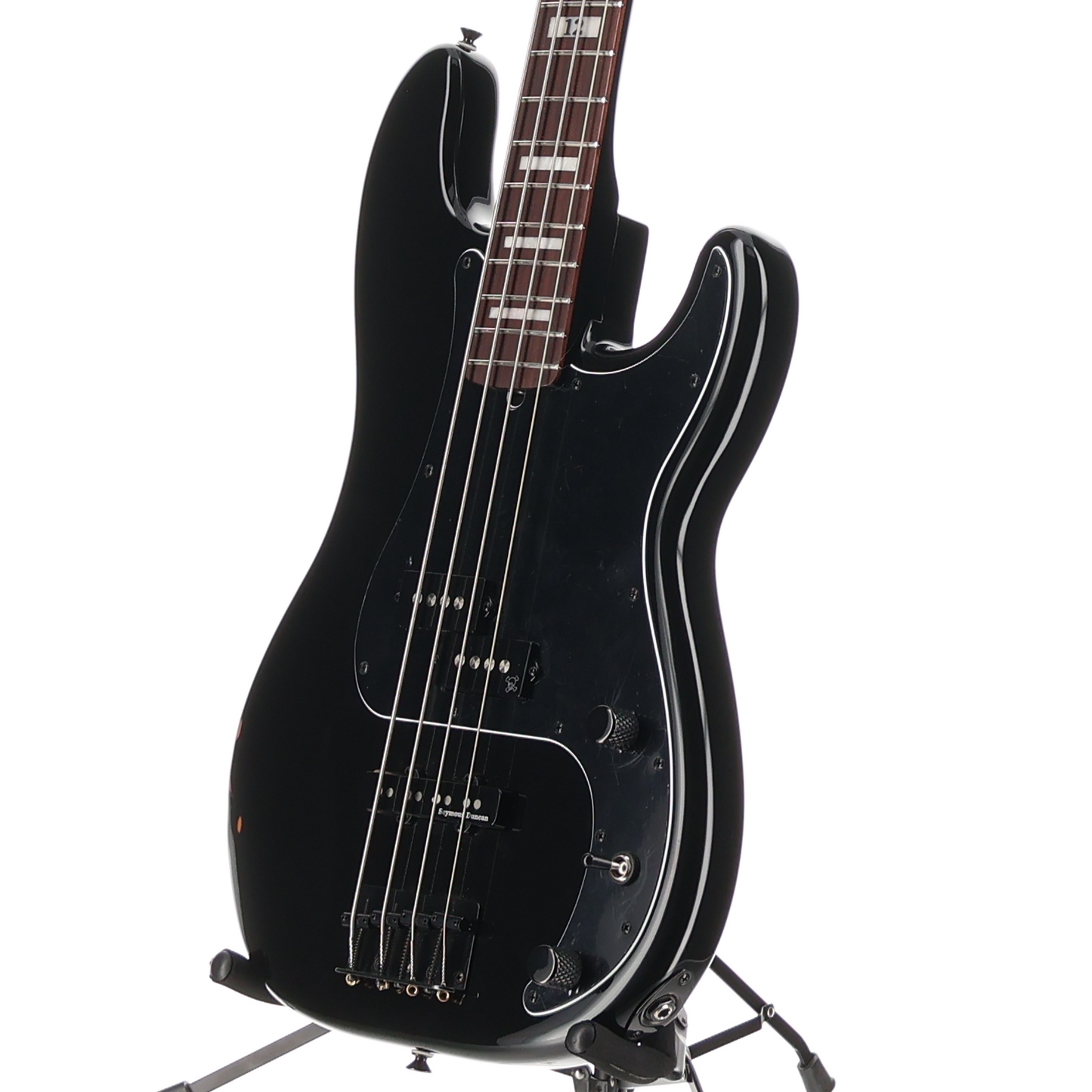 Fender Duff McKagan Deluxe Precision Bass, Rosewood Fingerboard, Black (P1) (00304)