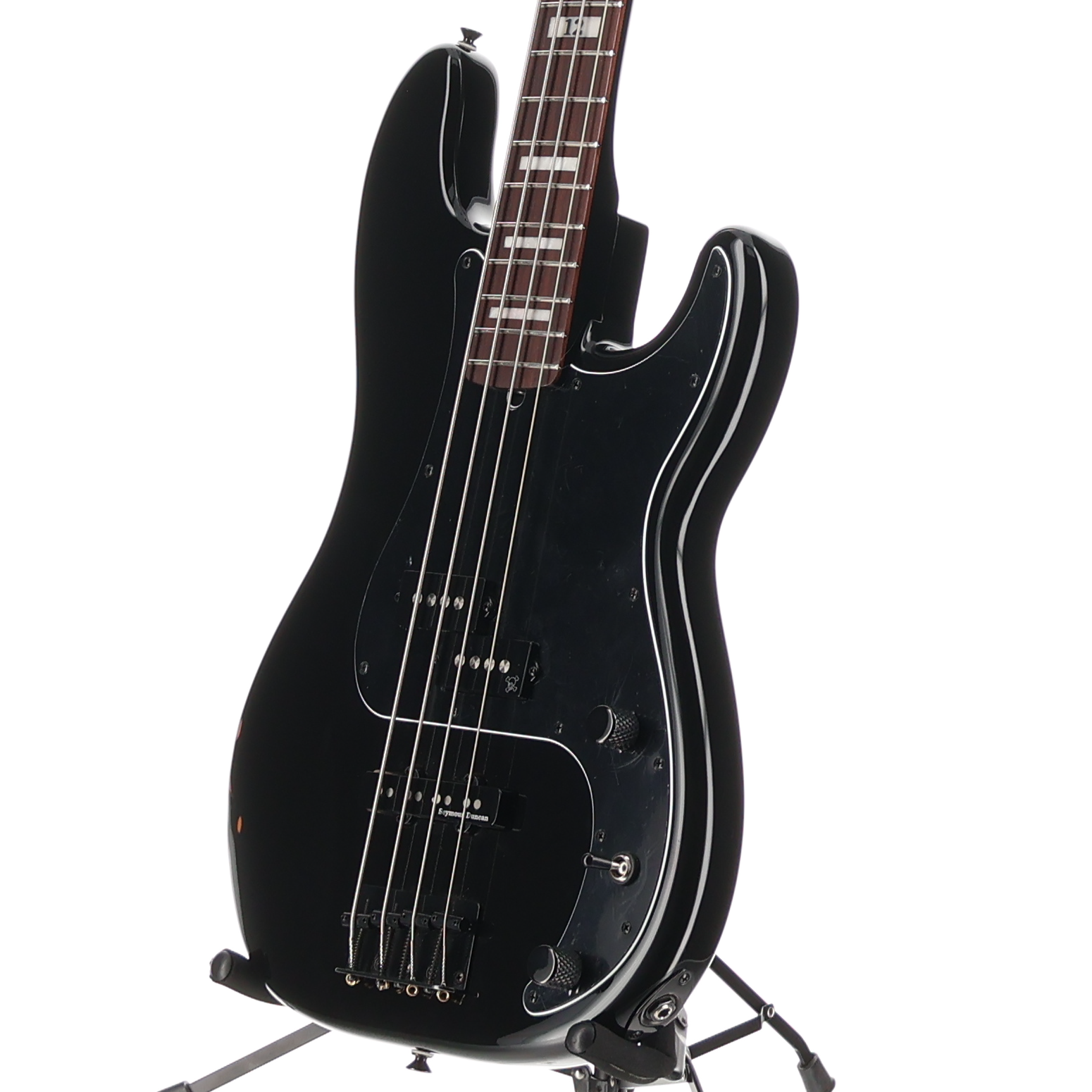 Fender Duff McKagan Deluxe Precision Bass, Rosewood Fingerboard, Black (P1) (00304)