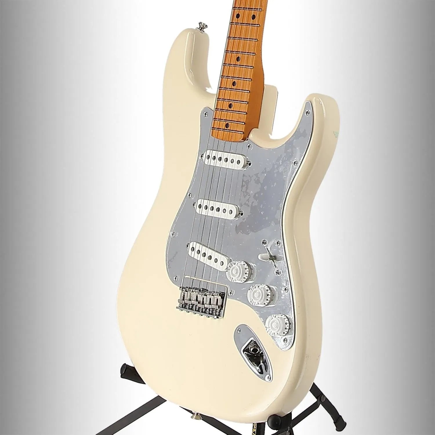 Nile Rodgers Hitmaker Stratocaster, Maple Fingerboard, Olympic White (RC4) (00213)