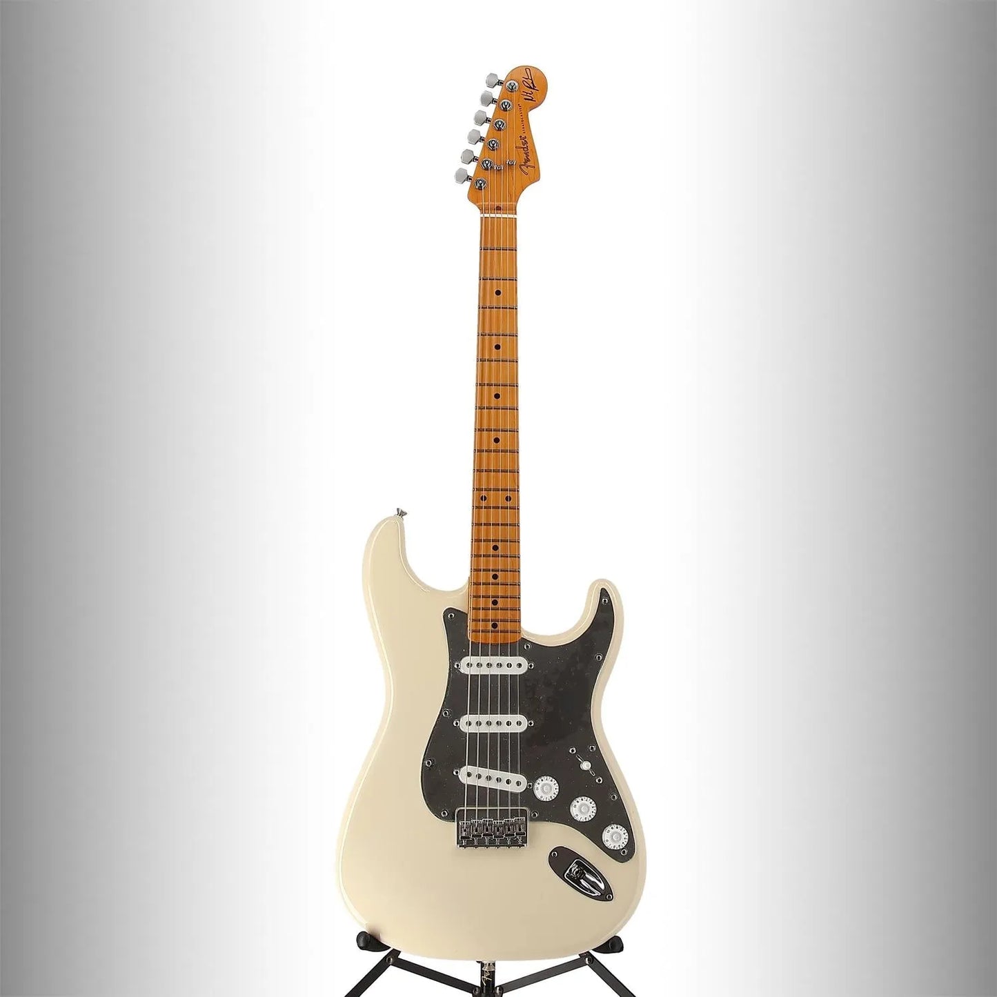 Nile Rodgers Hitmaker Stratocaster, Maple Fingerboard, Olympic White (RC4) (00213)