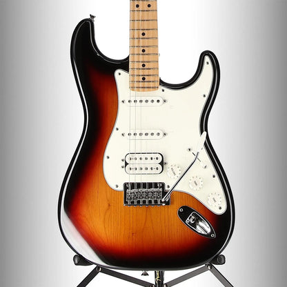 Player Stratocaster HSS, Maple Fingerboard, 3-Color Sunburst (S3) (92420)