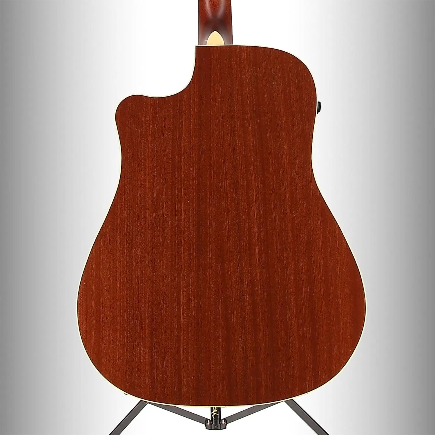 Redondo Player, Walnut Fingerboard, Gold Pickguard, Natural (B11) (07956)