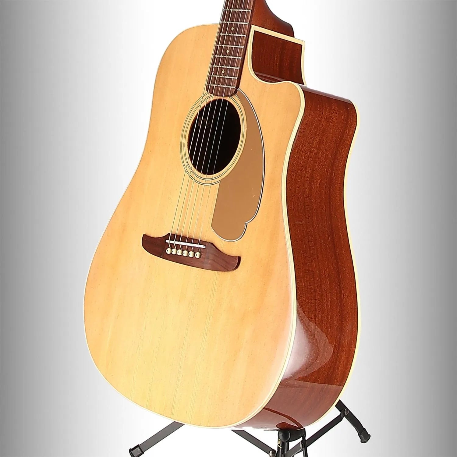 Redondo Player, Walnut Fingerboard, Gold Pickguard, Natural (B11) (07956)