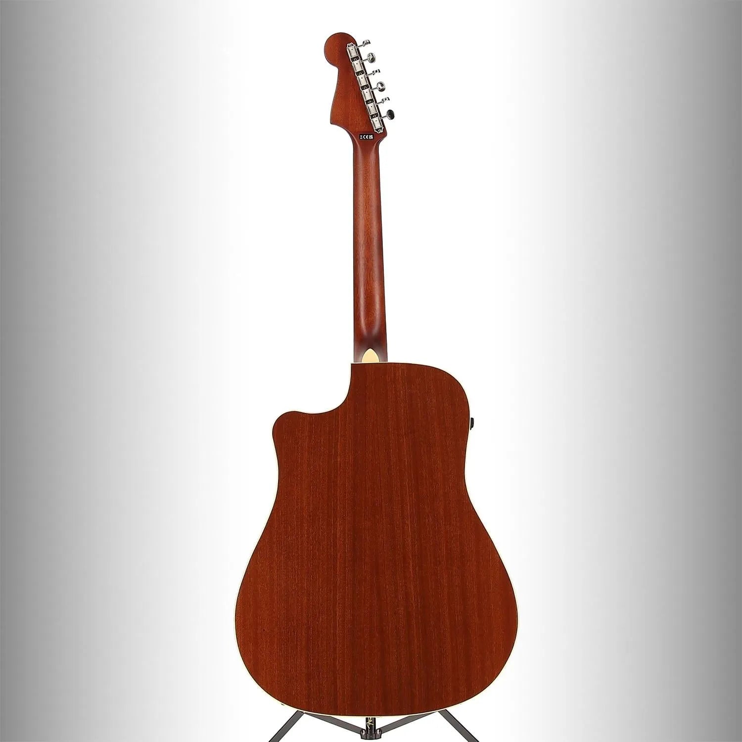 Redondo Player, Walnut Fingerboard, Gold Pickguard, Natural (B11) (07956)