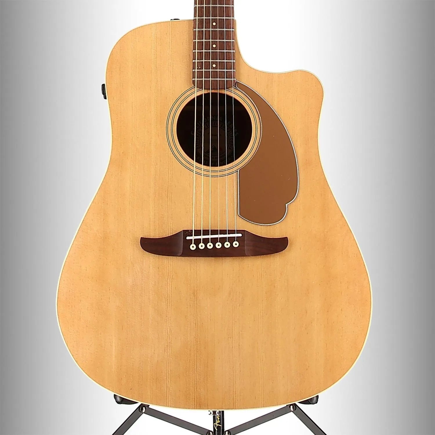 Redondo Player, Walnut Fingerboard, Gold Pickguard, Natural (B11) (07956)