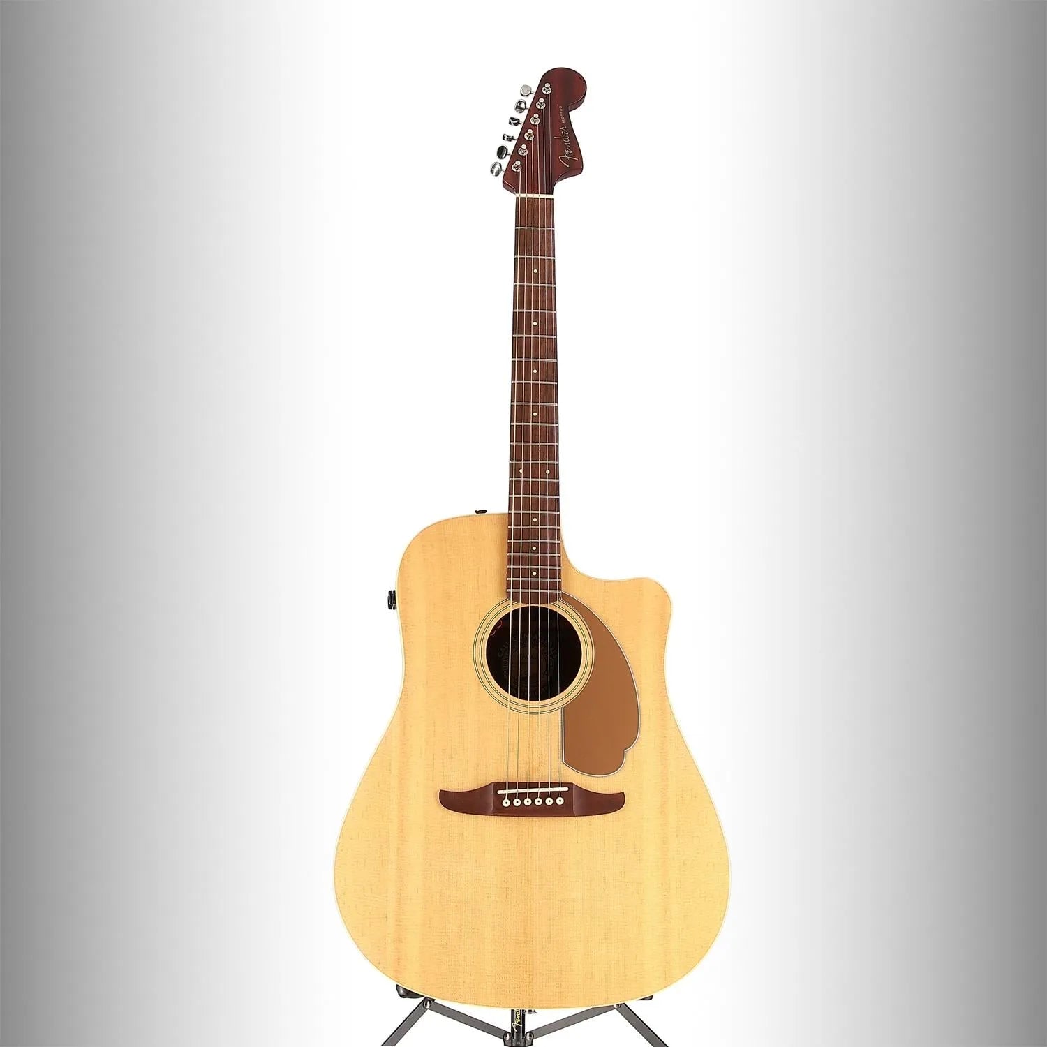 Redondo Player, Walnut Fingerboard, Gold Pickguard, Natural (I4) (12291)