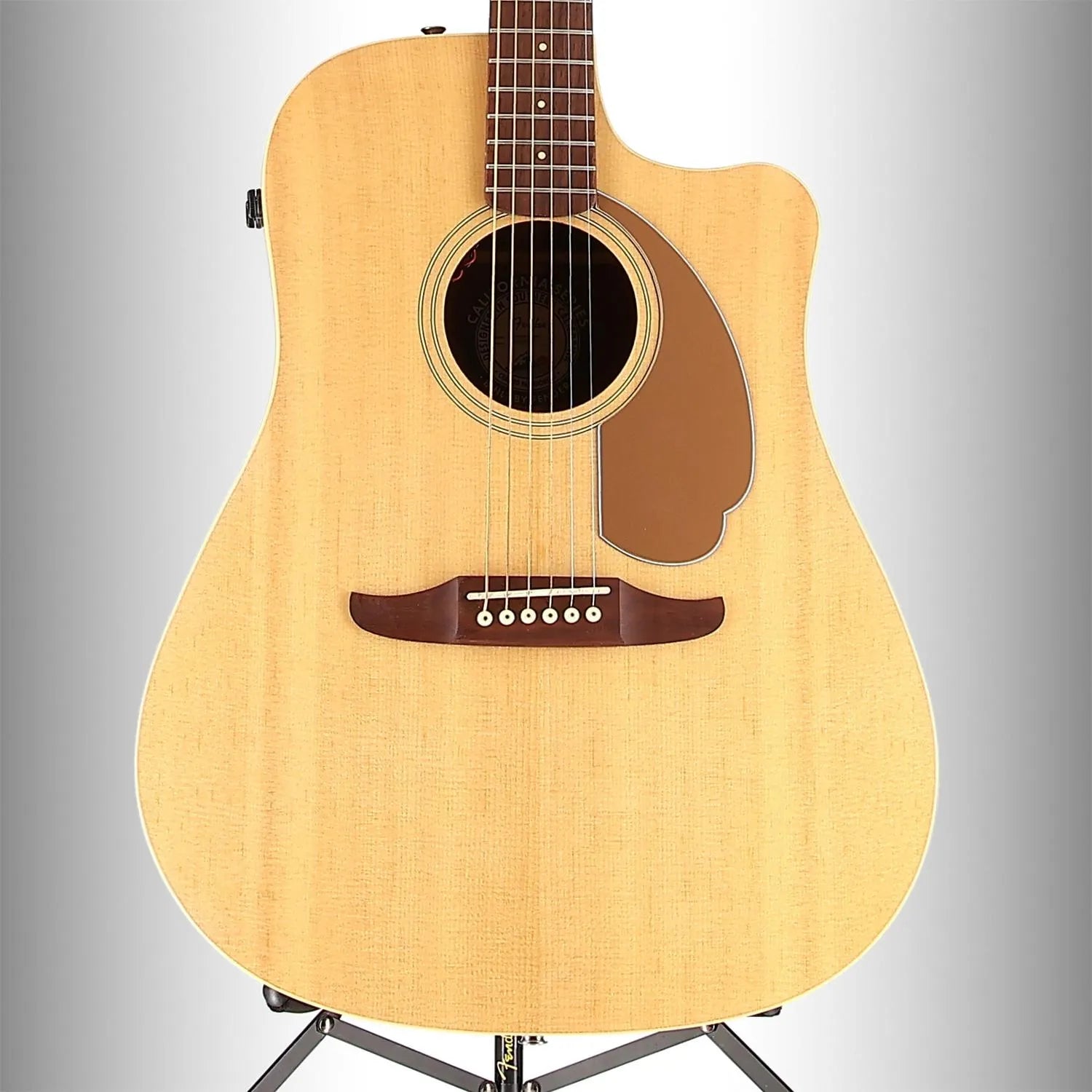 Redondo Player, Walnut Fingerboard, Gold Pickguard, Natural (I4) (12291)