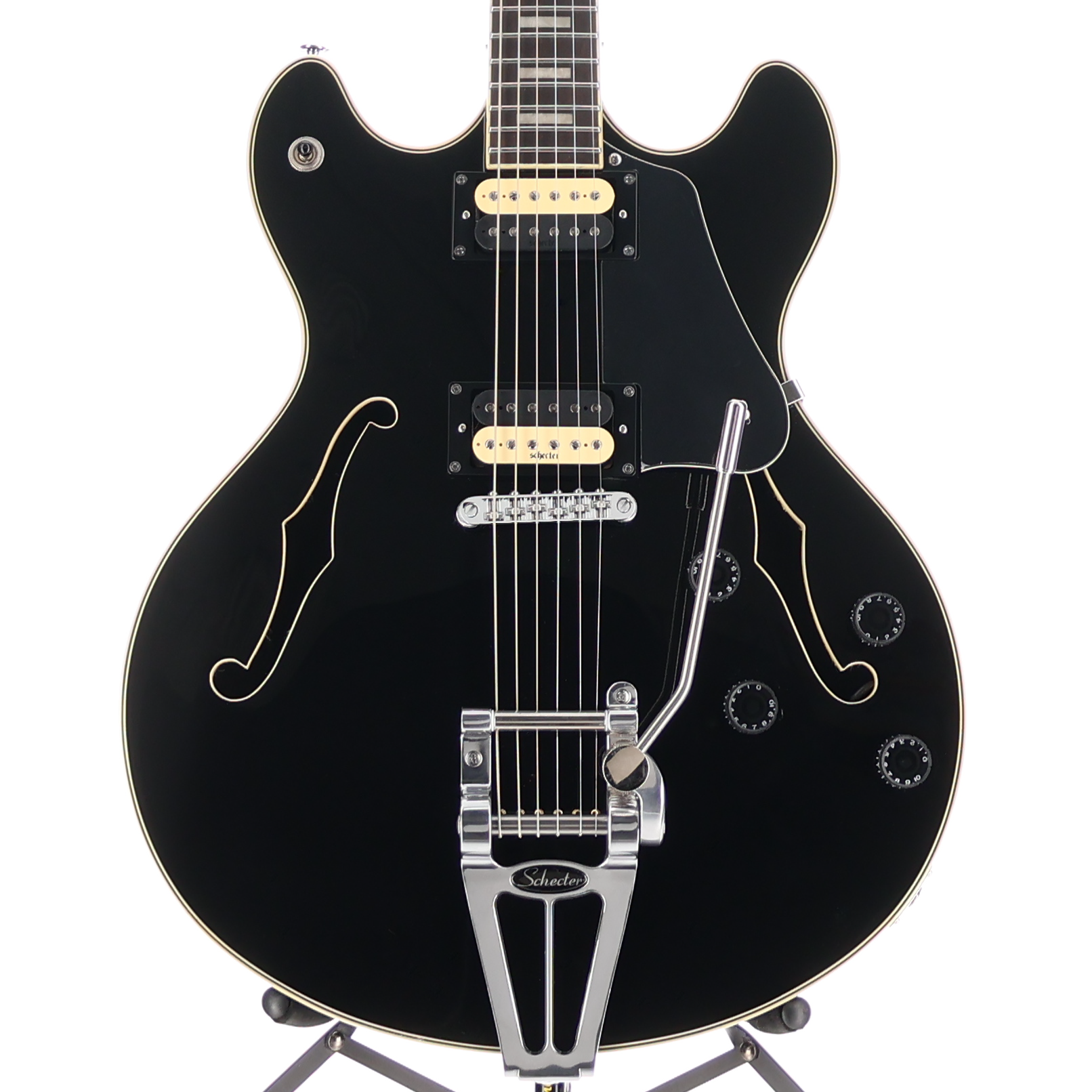 Schecter Corsair Gloss Black, Ebony Fretboard, Plays Great (Y5) (39004)