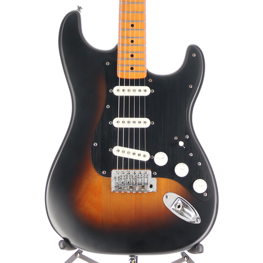 Squier 40th Anniversary Stratocaster, Vintage Edition, Maple Fingerboard, Black Anodized Pickguard, Satin Wide 2-Color Sunburst (SR) (01817)