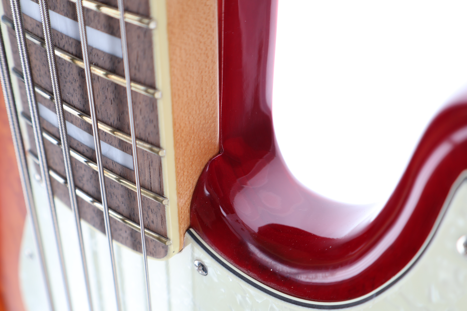 Squier Classic Vibe Active '70s Jazz Bass V, Laurel Fingerboard, White Pearloid Pickguard, Sienna Sunburst (C4) (30074)