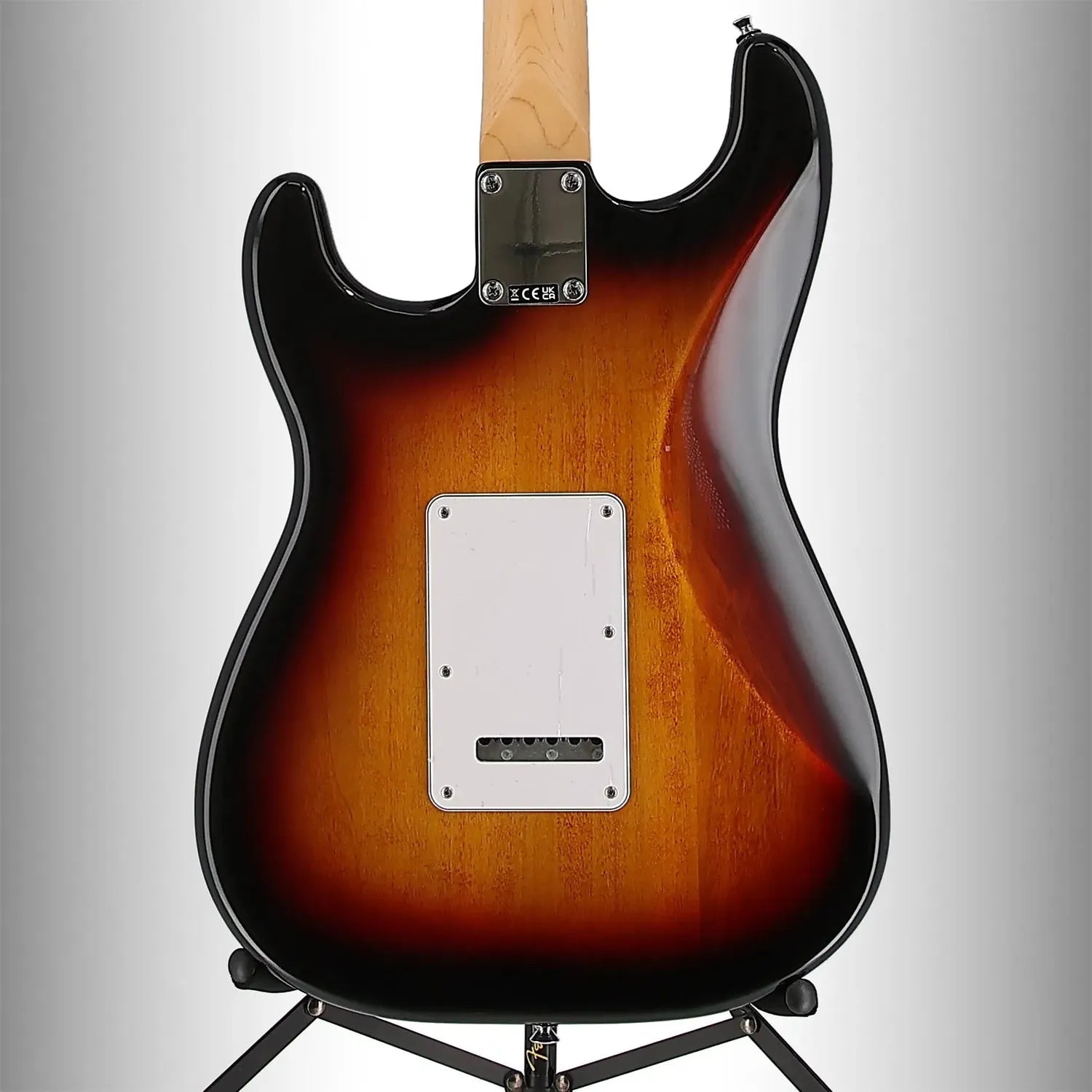 Standard Stratocaster, Laurel Fingerboard, White Pickguard, 3-Color Sunburst (SR) (09452)