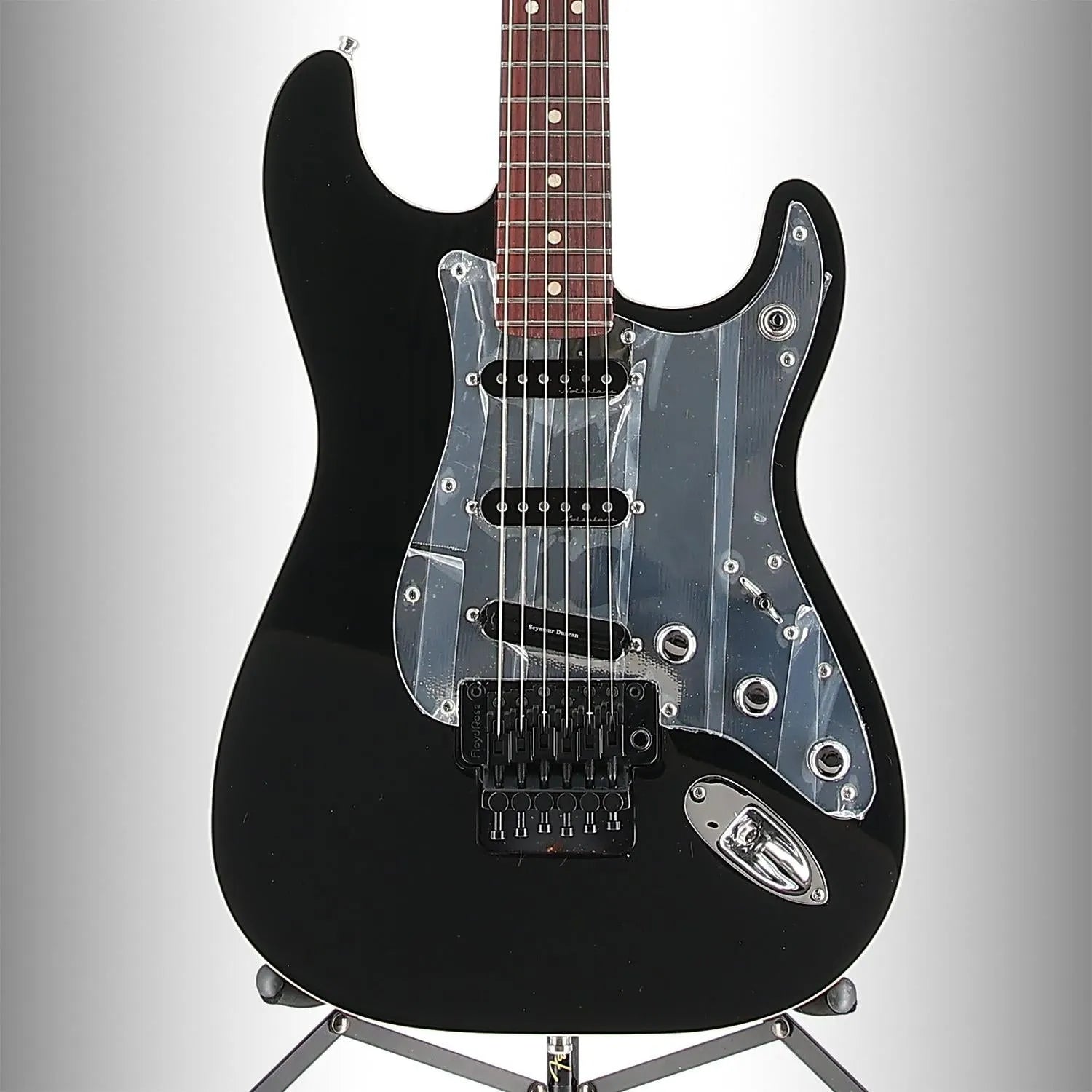 Tom Morello Stratocaster, Rosewood Fingerboard, Black (RC3) (92500)