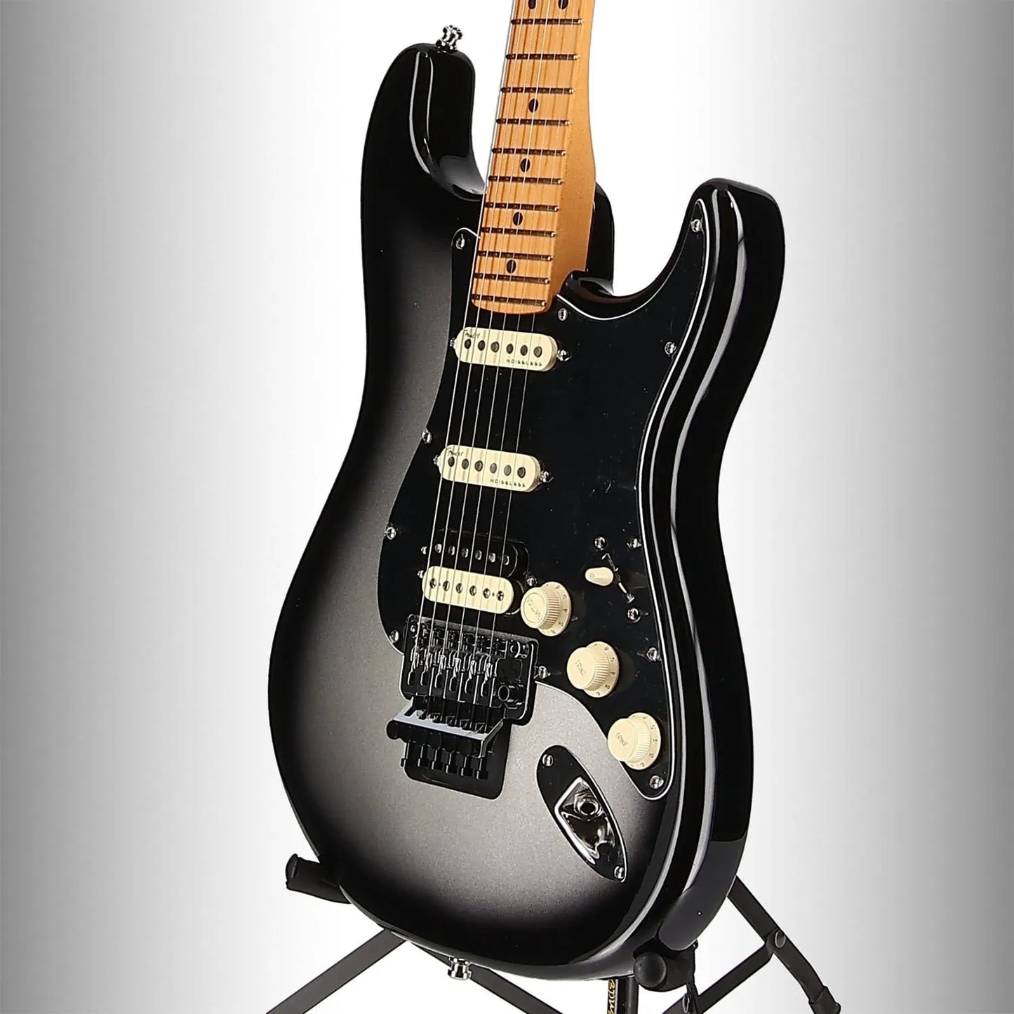 Ultra Luxe Stratocaster Floyd Rose HSS, Maple Fingerboard, Silverburst (RC1) (10178)