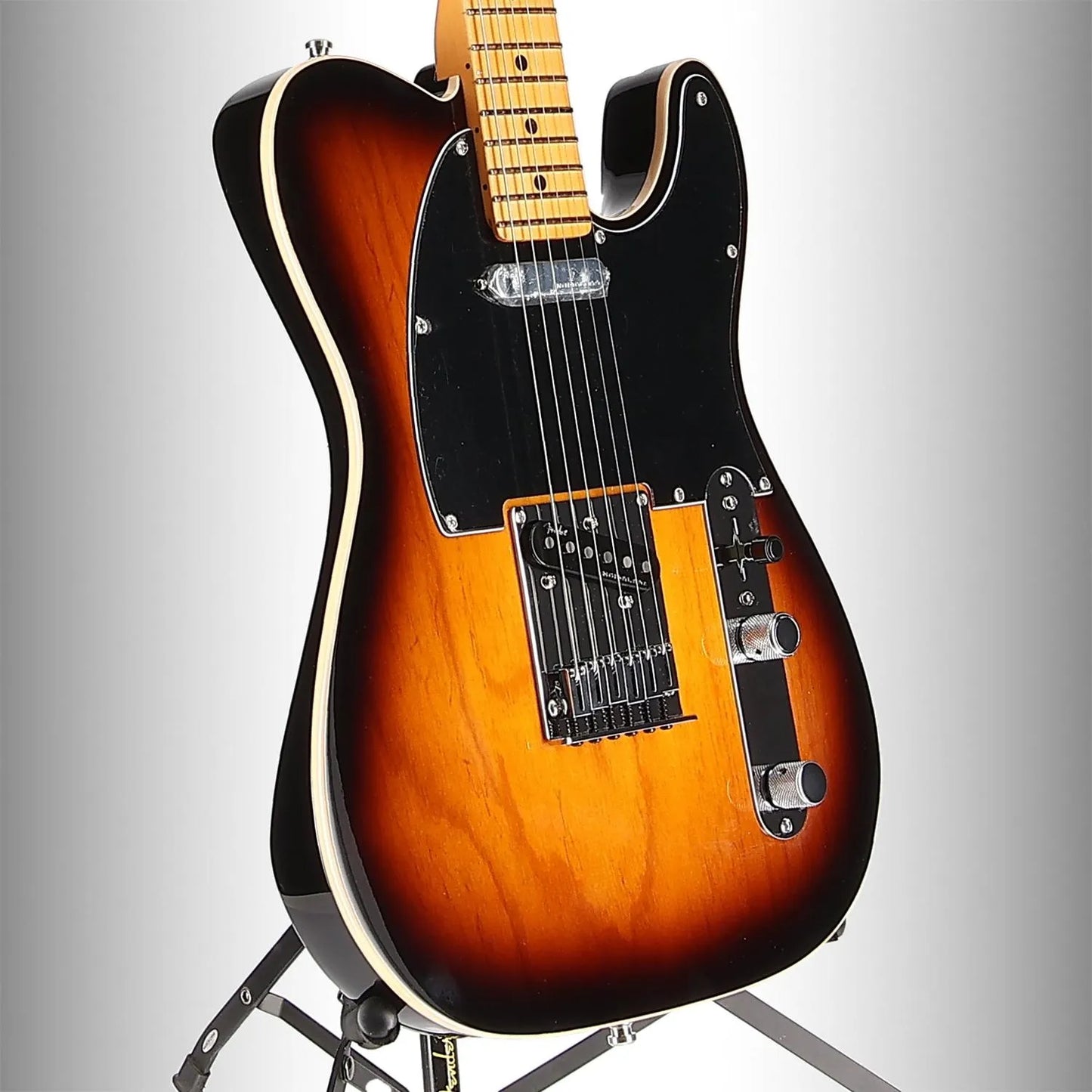 Ultra Luxe Telecaster, Maple Fingerboard, 2-Color Sunburst (BB11) (05348)