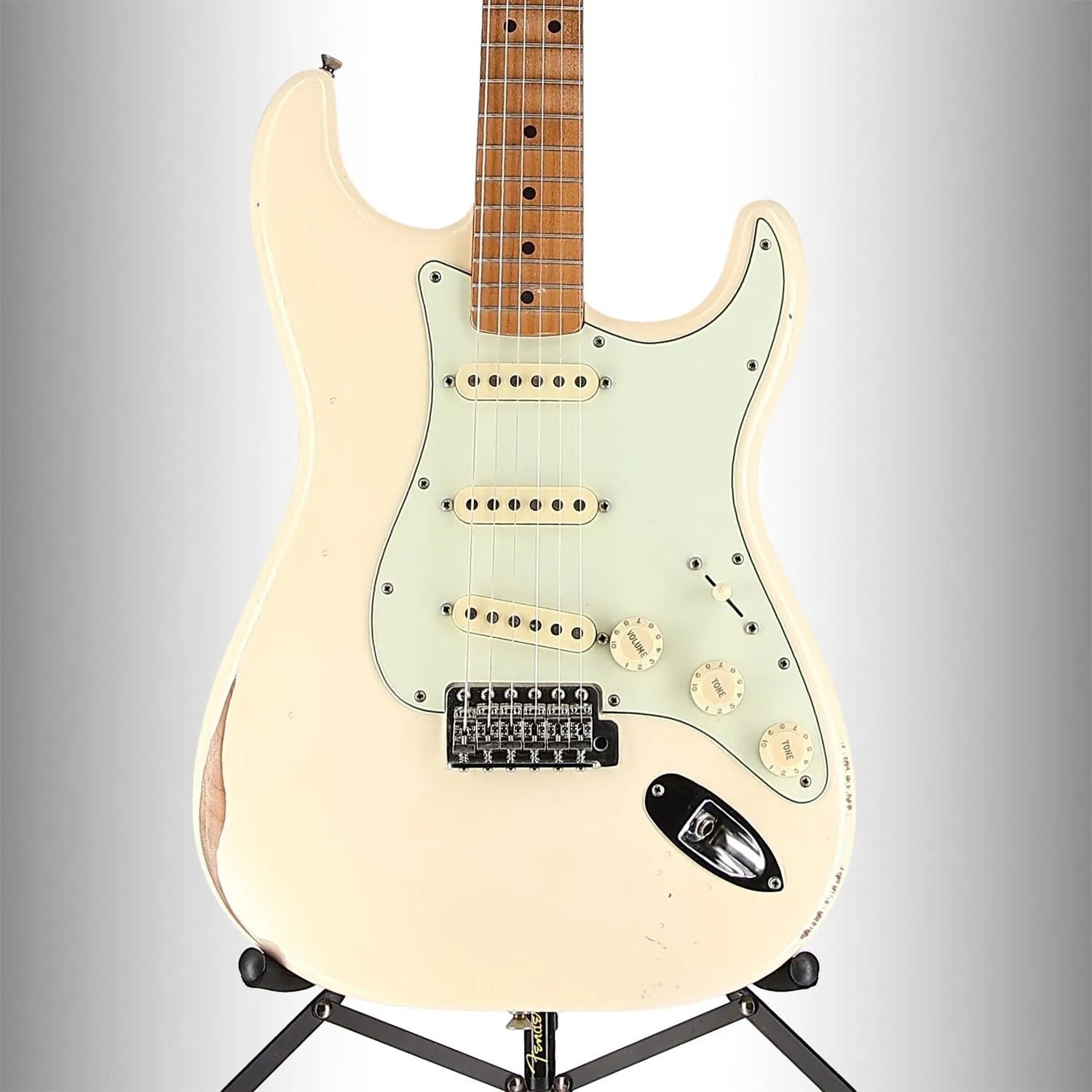 Vintera Road Worn '70s Stratocaster, Maple Fingerboard, Olympic White (L8) (55887)