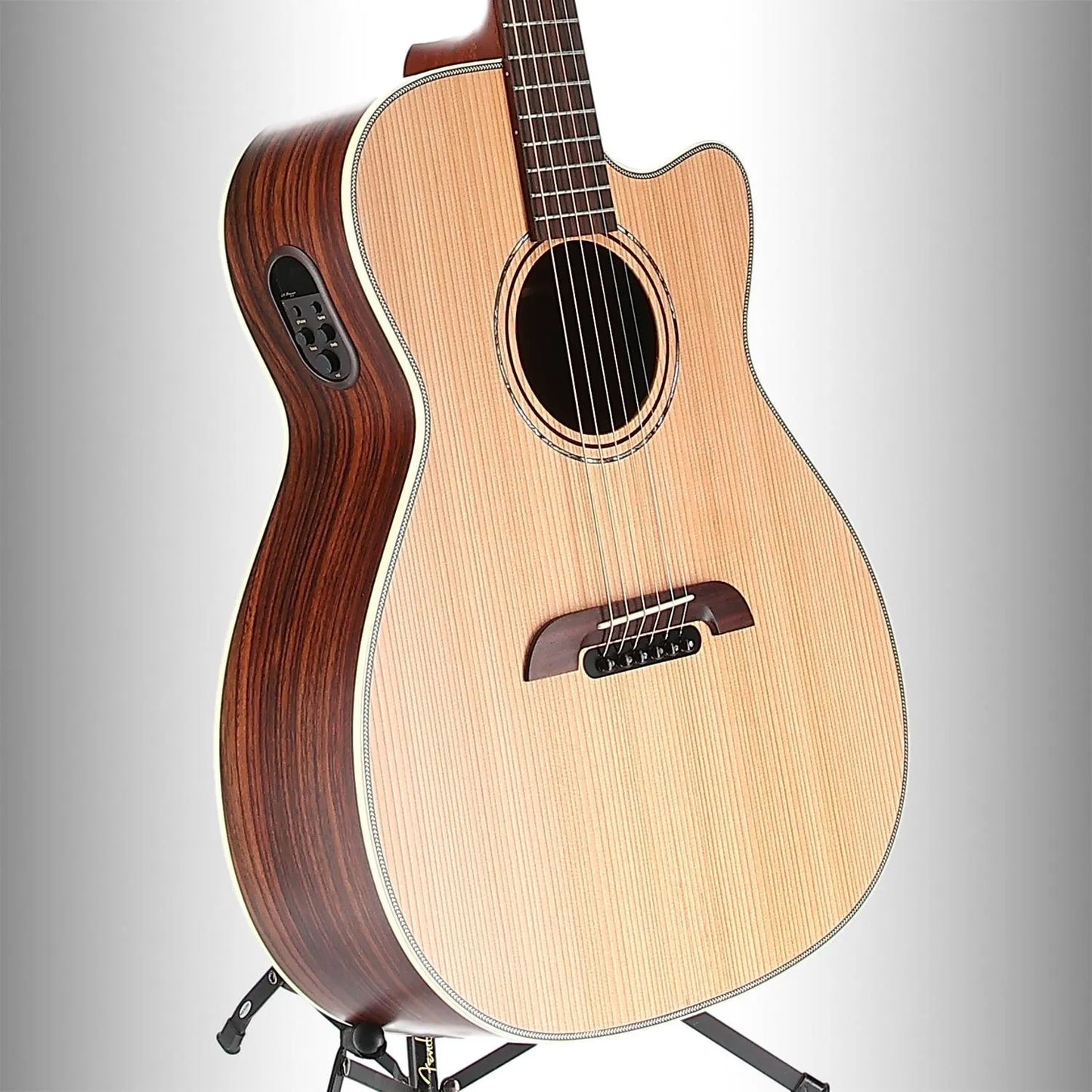 Yairi Stage Folk/OM A/E Cutaway - Natural Satin (A12) (29007)